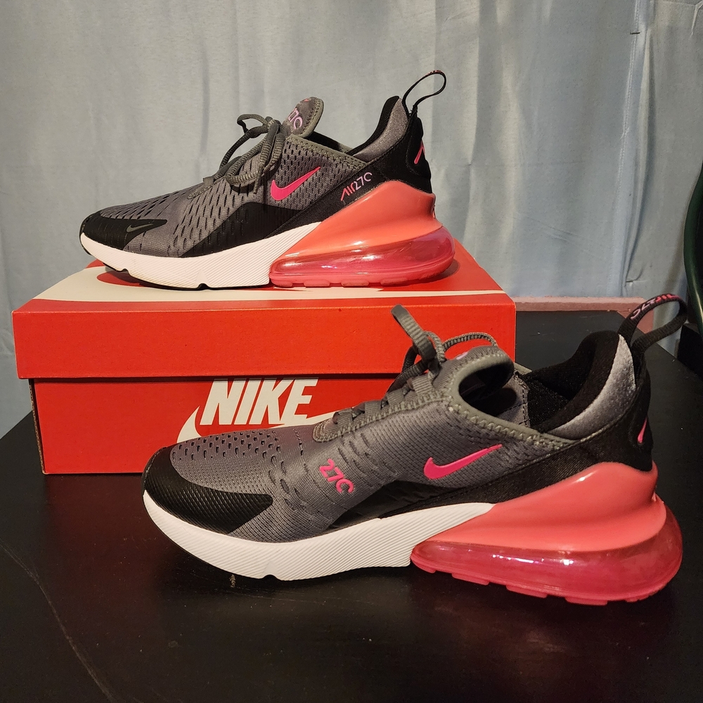 Nike Air Max 270 Gray and Pink Shoes